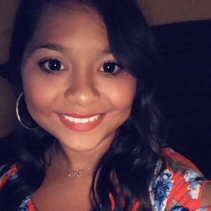 Meet your Posher, Cassondra